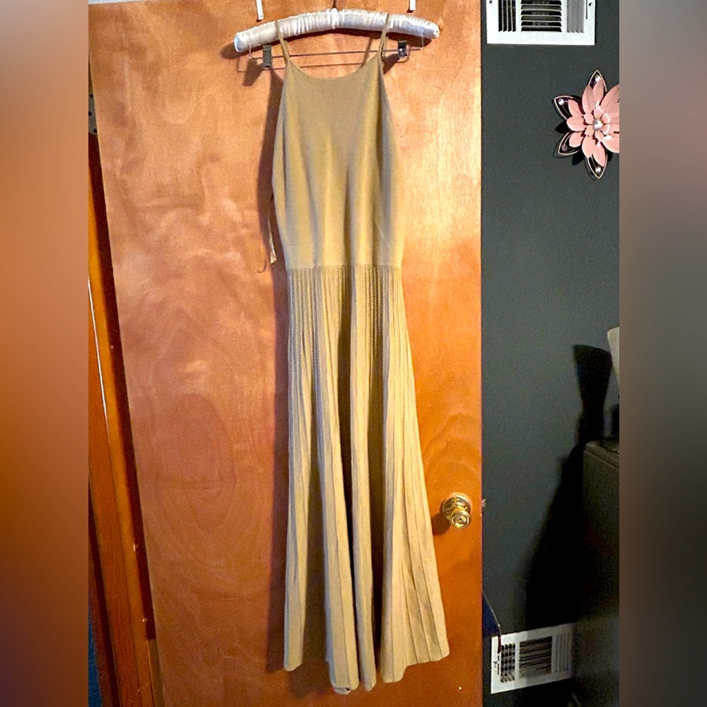 Brand new banana republic, 2023 style thick dress